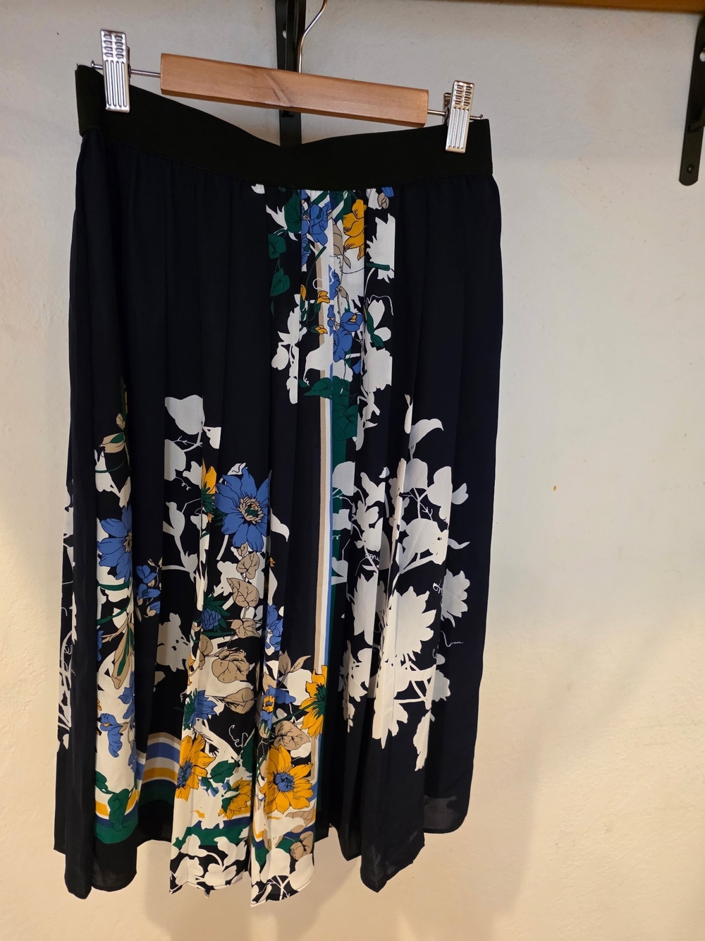 Charter Club Navy Floral Pleated Skirt with Floral Design
